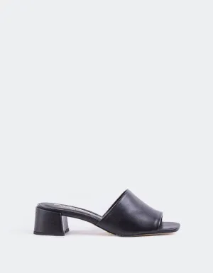 Fortunata Black Leather