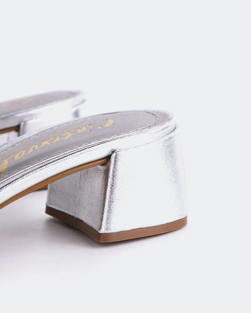 Fortunata Silver Metal