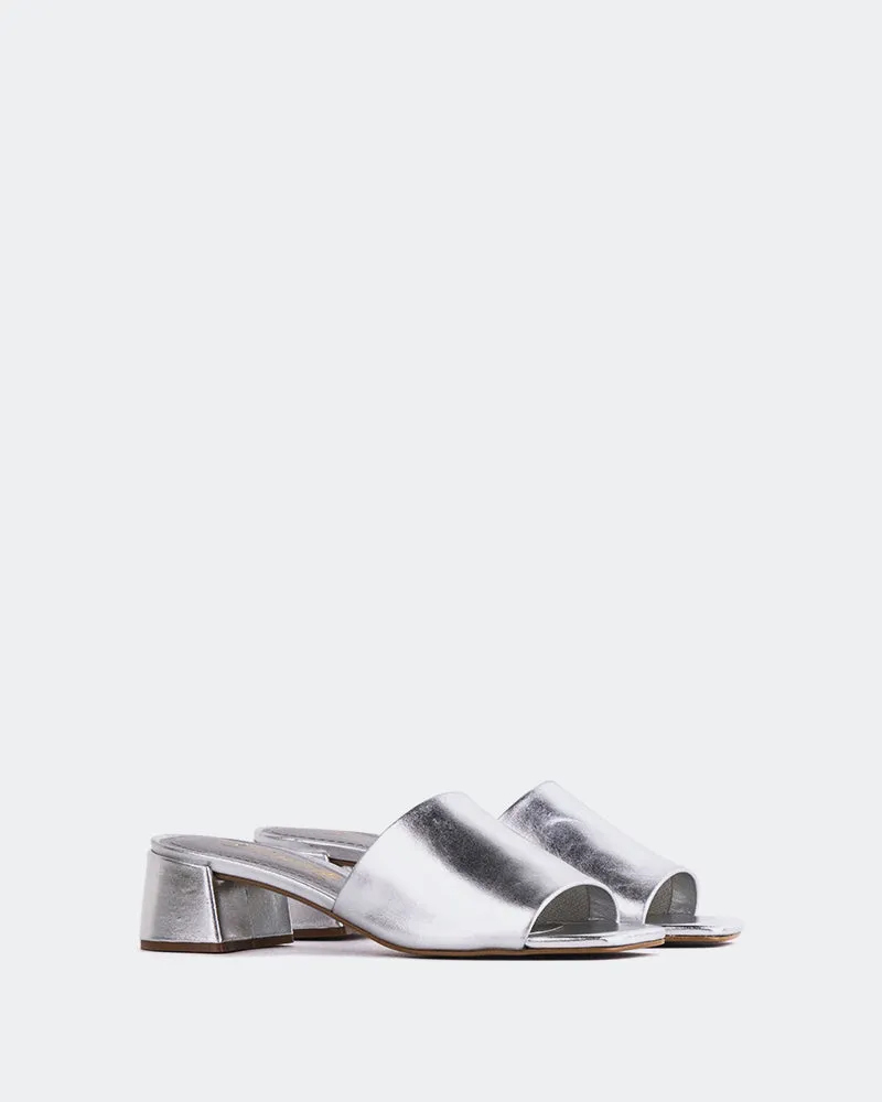Fortunata Silver Metal
