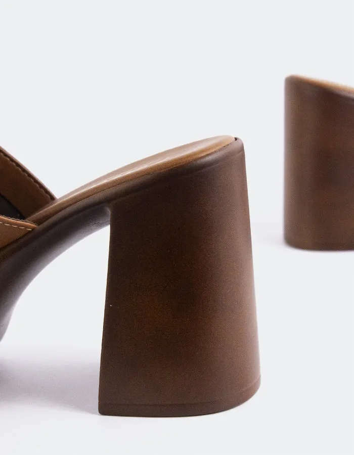 Kalamata Tan Leather