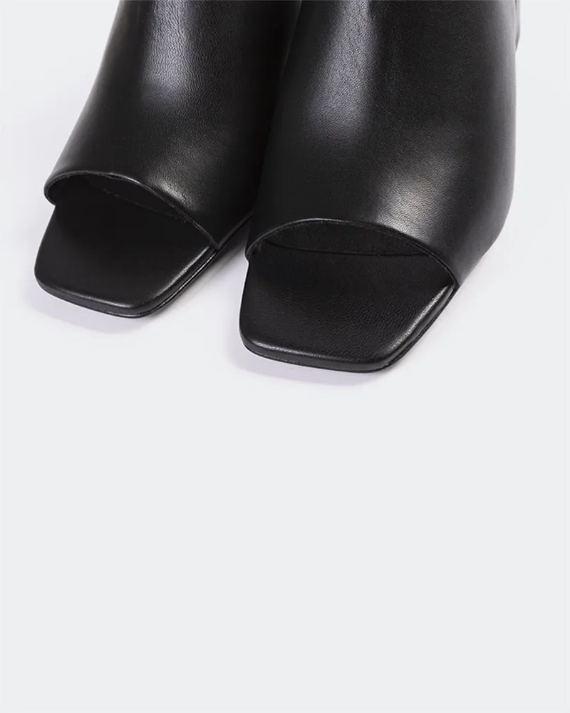 Pelham Black Leather