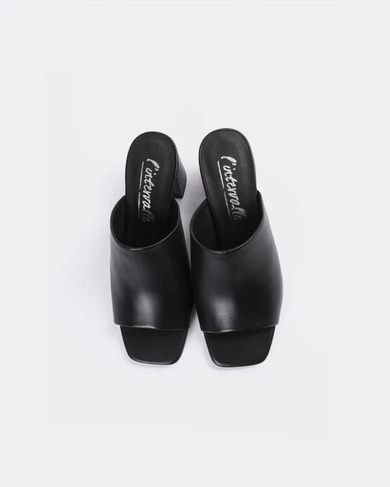 Pelham Black Leather