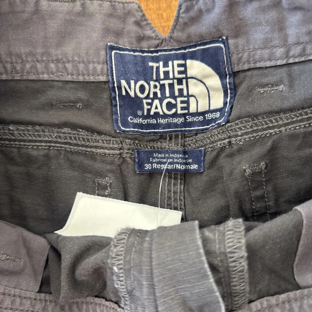 The North Face The North Face - Men's Cargo Shorts: Grey-men-30 Regular