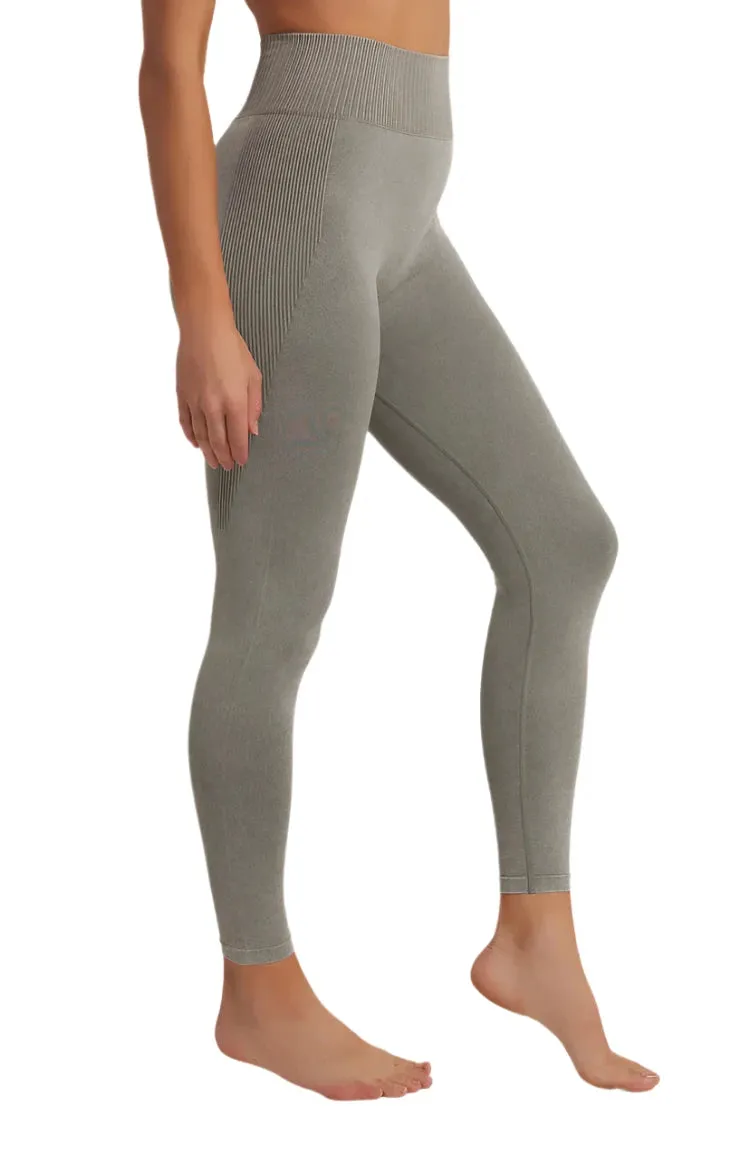 Z Supply WASH OUT SEAMLESS 7/8 LEGGING Olive