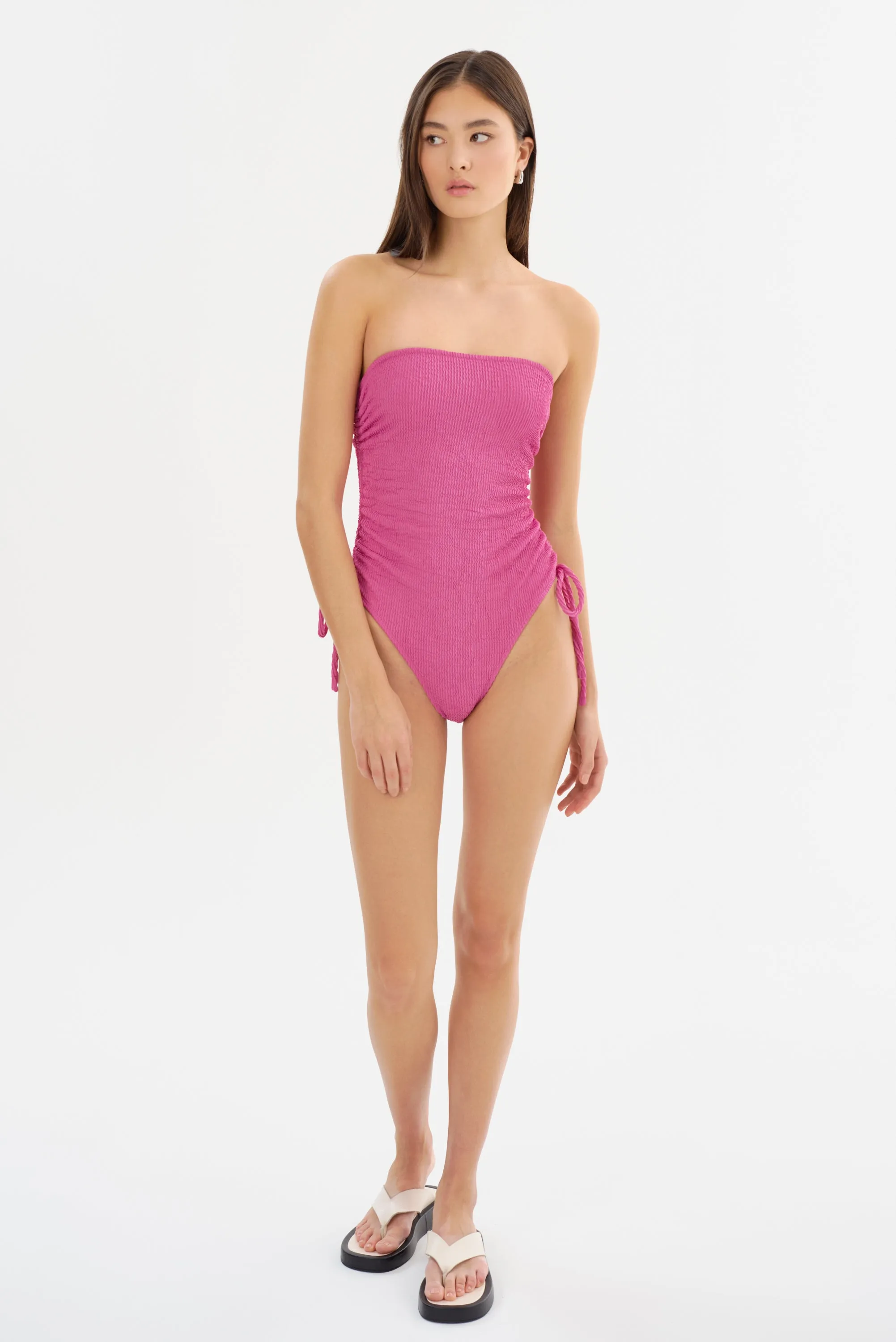 ZARINA | Strapless Swimsuit
