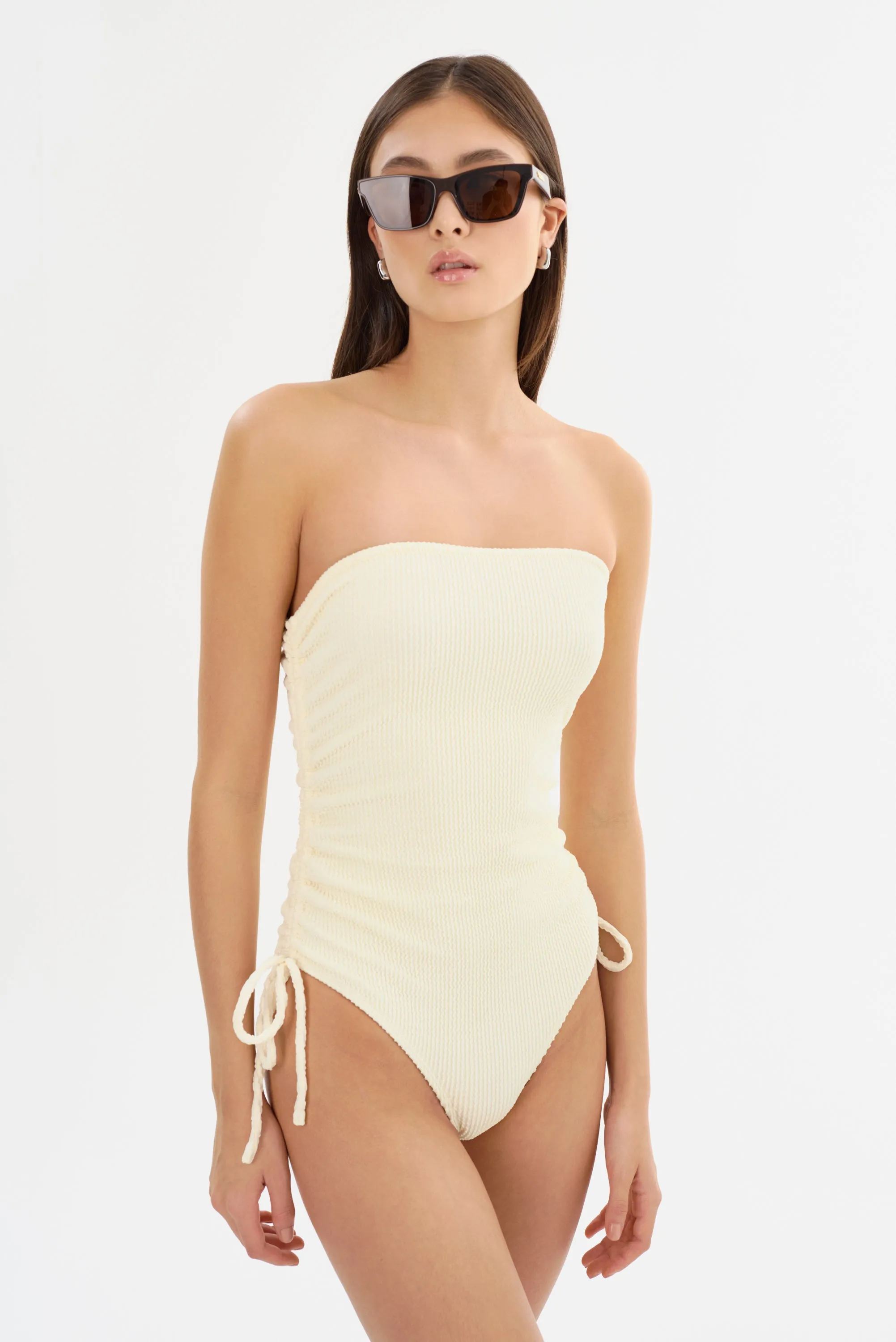 ZARINA | Strapless Swimsuit